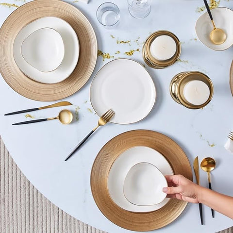 Karaca Middle Gold Streamline 12-teiliges Geschirrset für 4 Personen